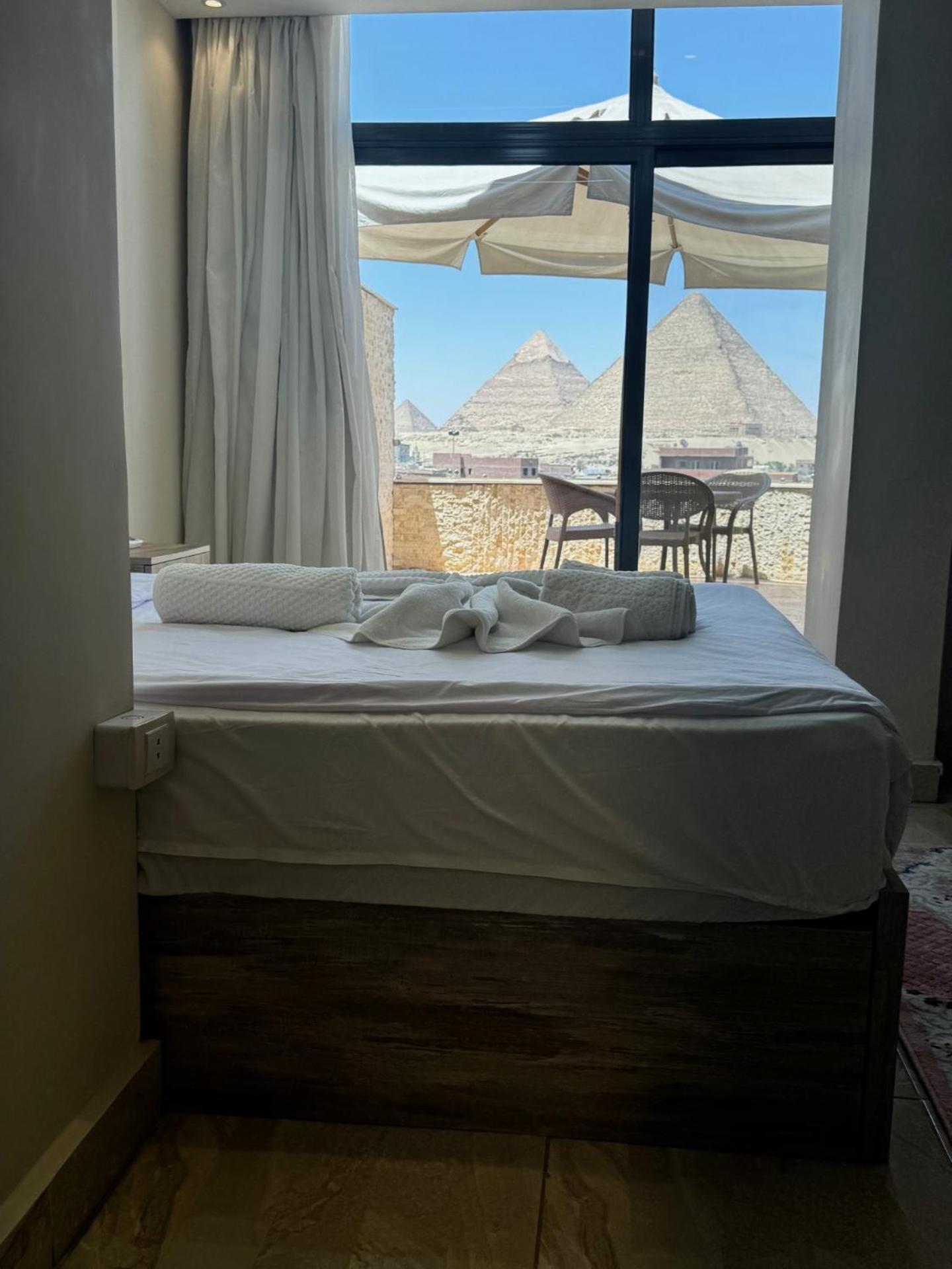 Hadla Inn Nazlet el-Sîsi Exteriör bild
